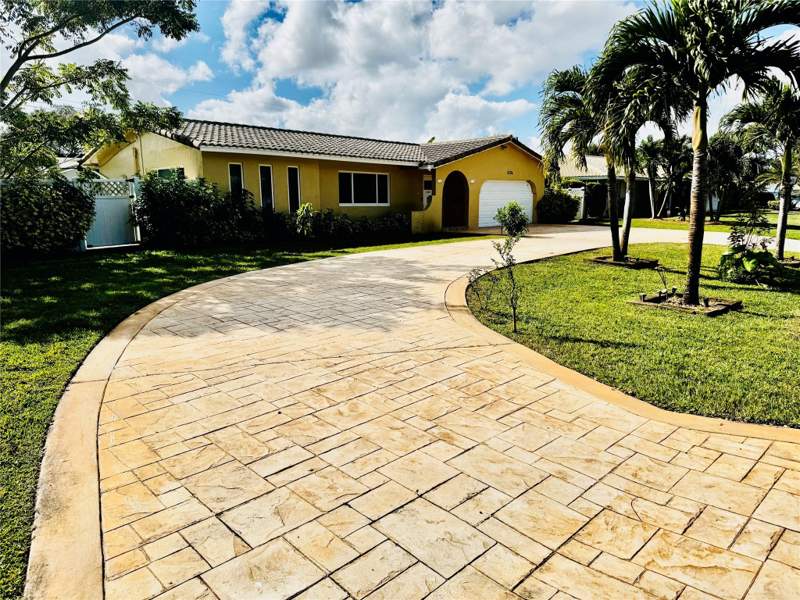 4 bedroom Single Family Residence at 8306 NW 36th Street, Coral Spgs II 59-49 B, Coral Springs — photo 4