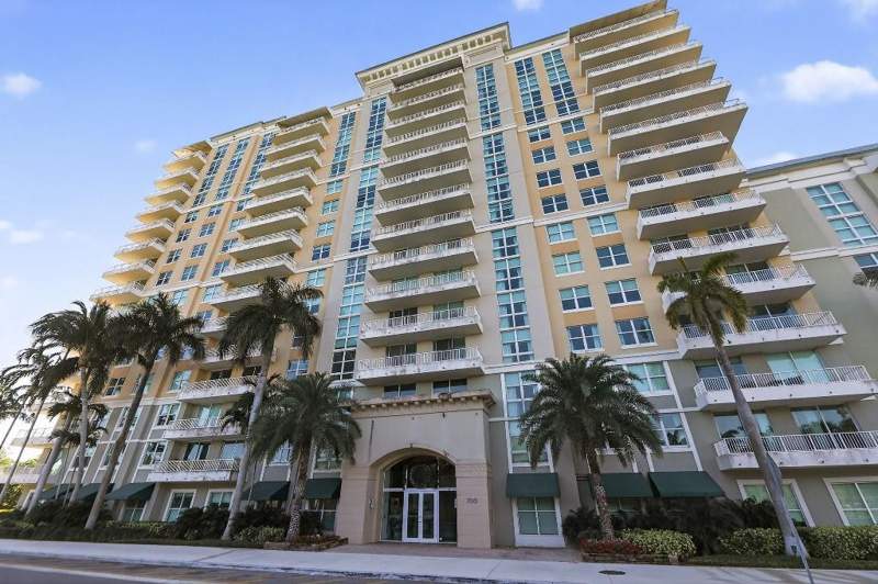 2 bedroom Condominium at 700 E Boynton Beach Boulevard #1006, Marina Village, Boynton Beach — photo 2