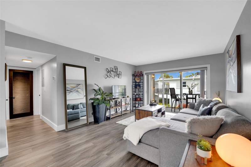 1 bedroom Stock Cooperative at 2161 NE 42nd Court #215, Venetian Park, Lighthouse Point — photo 4