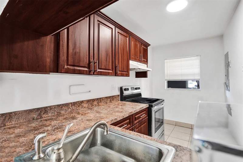 2 bedroom Condominium at 9440 Poinciana Place #101, Pine Island Ridge, Davie — photo 5