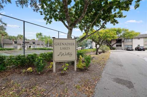 3574 NW 95th Terrace #8q, Sunrise FL - photo 21 of 25