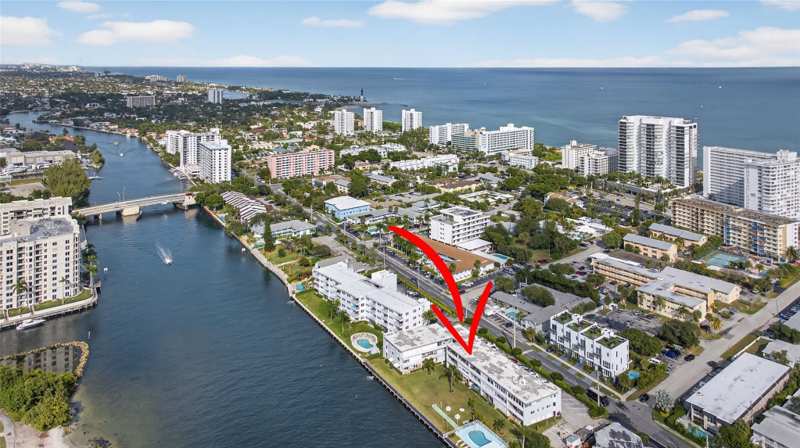 1 bedroom Condominium at 1001 N Riverside Drive #305, Fairbanks Court Condo, Pompano Beach — photo 1