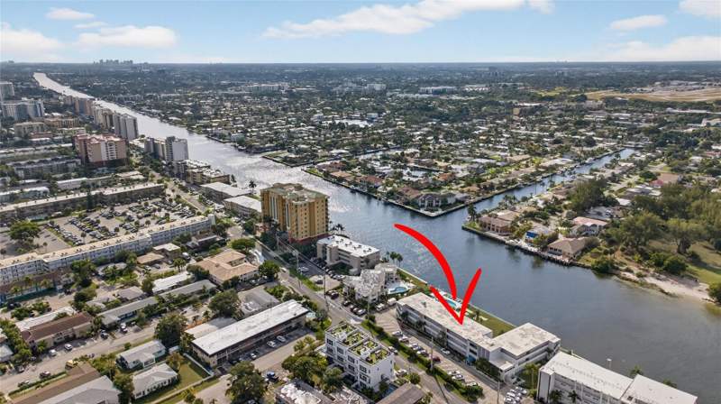 1 bedroom Condominium at 1001 N Riverside Drive #305, Fairbanks Court Condo, Pompano Beach — photo 3