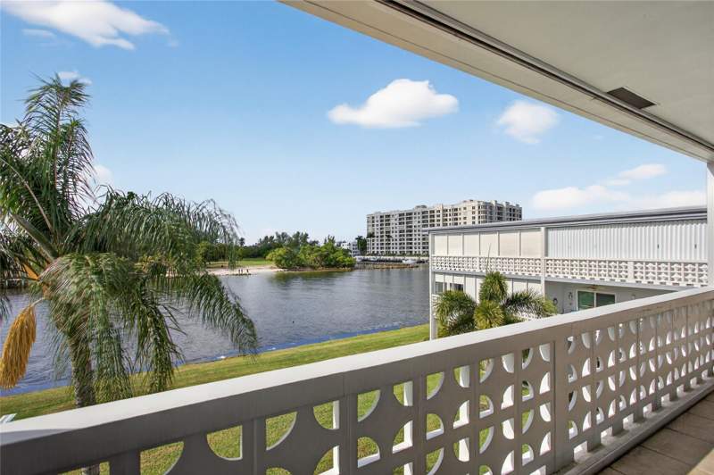 1 bedroom Condominium at 1001 N Riverside Drive #305, Fairbanks Court Condo, Pompano Beach — photo 5