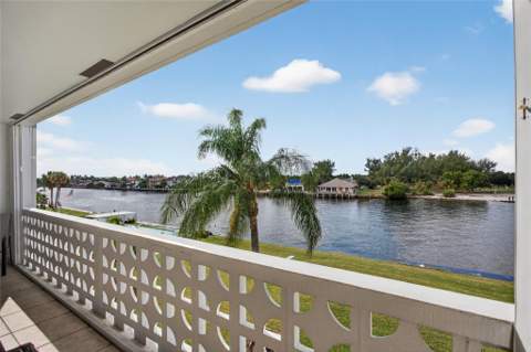 1001 N Riverside Drive #305, Pompano Beach FL - photo 6 of 44