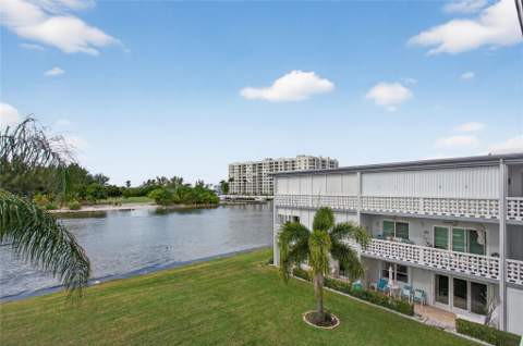 1001 N Riverside Drive #305, Pompano Beach FL - photo 8 of 44