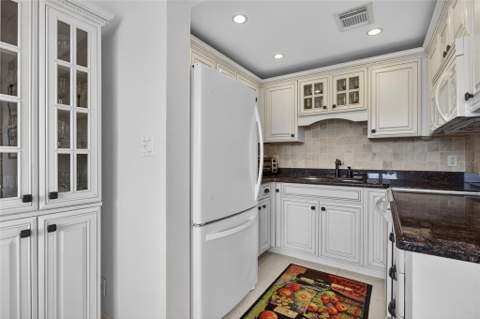 1001 N Riverside Drive #305, Pompano Beach FL - photo 18 of 44