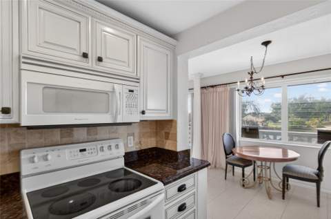 1001 N Riverside Drive #305, Pompano Beach FL - photo 19 of 44