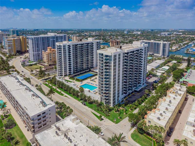 2 bedroom Condominium at 525 N Ocean Boulevard #1422, Silver Thatch atlantic Pl, Pompano Beach — photo 3