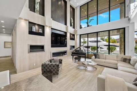 2437 Delmar Place, Fort Lauderdale FL - photo 10 of 99