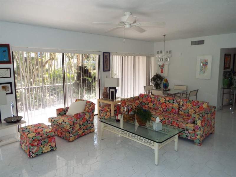 3 bedroom Condominium at 6060 S Falls Circle Drive #225, The Falls Of Inverrary, Lauderhill — photo 5