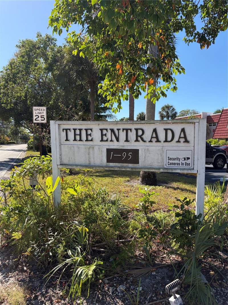 2 bedroom Condominium at 21 Jacaranda Drive #121, Entrada, Plantation — photo 2
