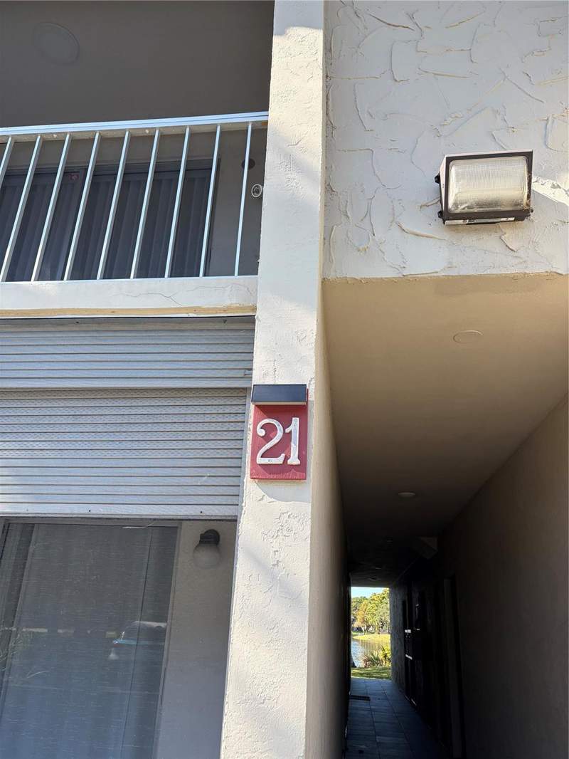 2 bedroom Condominium at 21 Jacaranda Drive #121, Entrada, Plantation — photo 5
