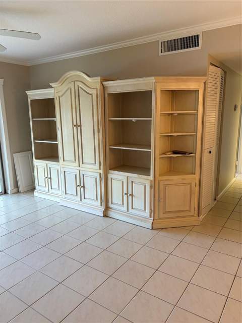 21 Jacaranda Drive #121, Plantation FL - photo 7 of 30