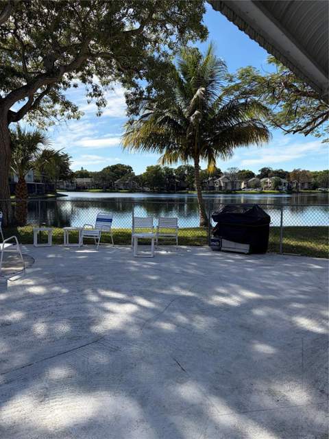 21 Jacaranda Drive #121, Plantation FL - photo 23 of 30