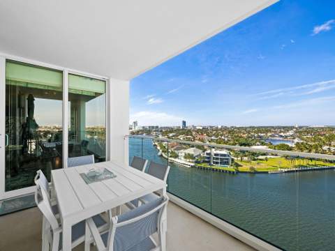 3055 Harbor Drive #1402, Fort Lauderdale FL - photo 8 of 40