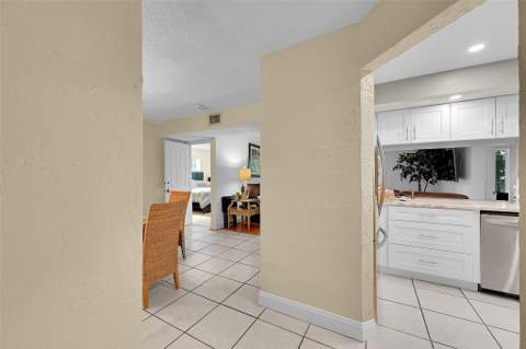 3909 N Ocean Boulevard #108, Fort Lauderdale FL - photo 6 of 37