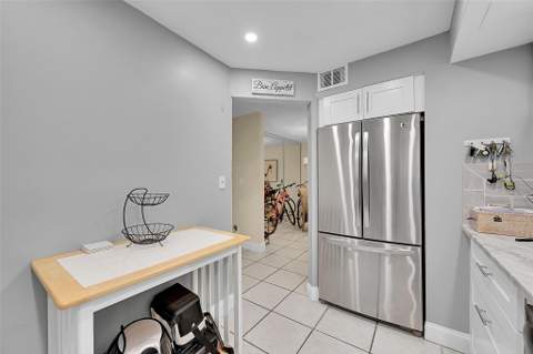3909 N Ocean Boulevard #108, Fort Lauderdale FL - photo 10 of 37