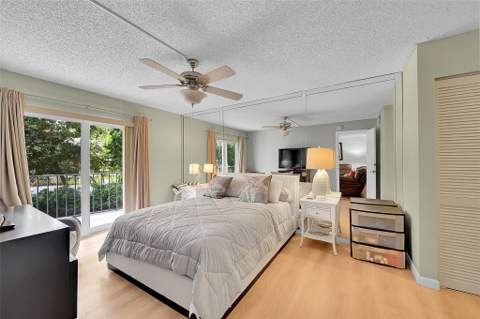 3909 N Ocean Boulevard #108, Fort Lauderdale FL - photo 24 of 37