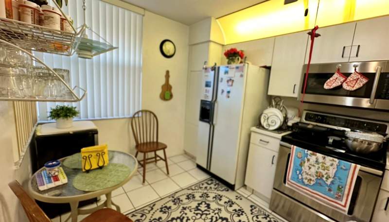 2 bedroom Condominium at 10382 NW 24th Place #107, Sunrise Lakes, Sunrise — photo 3