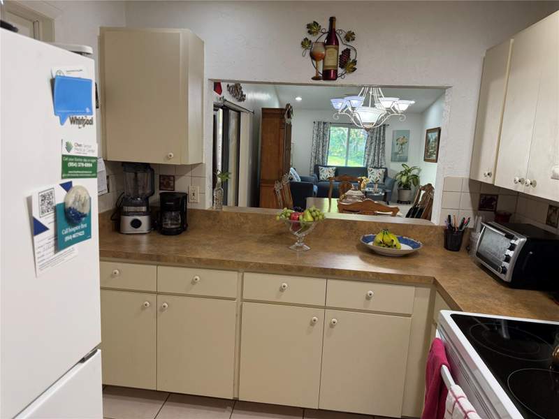 2 bedroom Condominium at 6711 S Parkway Drive #2-10, Venetian Lakes, Margate — photo 5