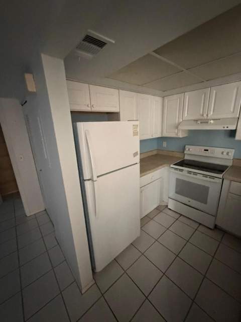 1531 SE Royal Green Circle #107, Port St. Lucie FL - photo 13 of 18