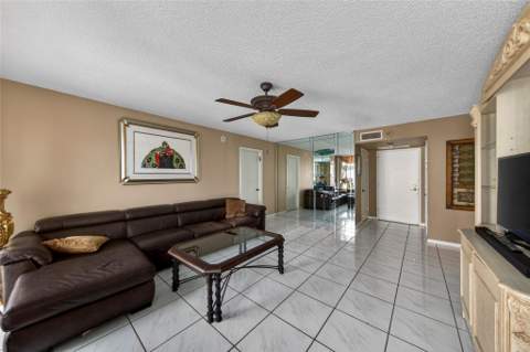 1010 S Ocean Boulevard #1711, Pompano Beach FL - photo 11 of 63