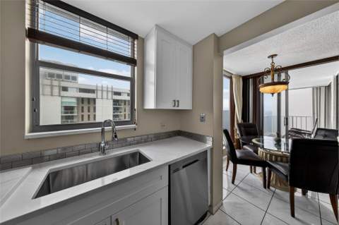 1010 S Ocean Boulevard #1711, Pompano Beach FL - photo 14 of 63
