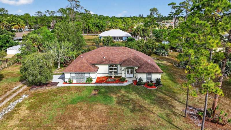 4 bedroom Single Family Residence at 15811 88th Place, Acreage & Unrec, Loxahatchee — photo 4