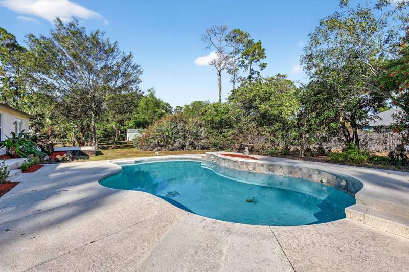 4 bedroom Single Family Residence at 15811 88th Place, Acreage & Unrec, Loxahatchee — photo 5
