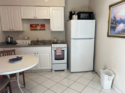 1315 N Ocean Drive #205, Hollywood FL - photo 6 of 14