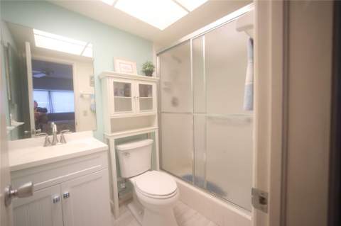601 Pine Drive #207, Pompano Beach FL - photo 6 of 21