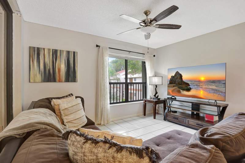 3 bedroom Condominium at 2748 S Carambola Circle #1923, Applewood 2, Coconut Creek — photo 2