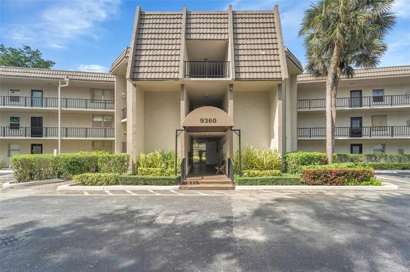 2 bedroom Condominium at 9360 Lime Bay Boulevard #207, Lime Bay Condominium, Tamarac — photo 2
