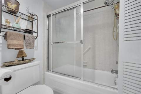 9360 Lime Bay Boulevard #207, Tamarac FL - photo 17 of 25