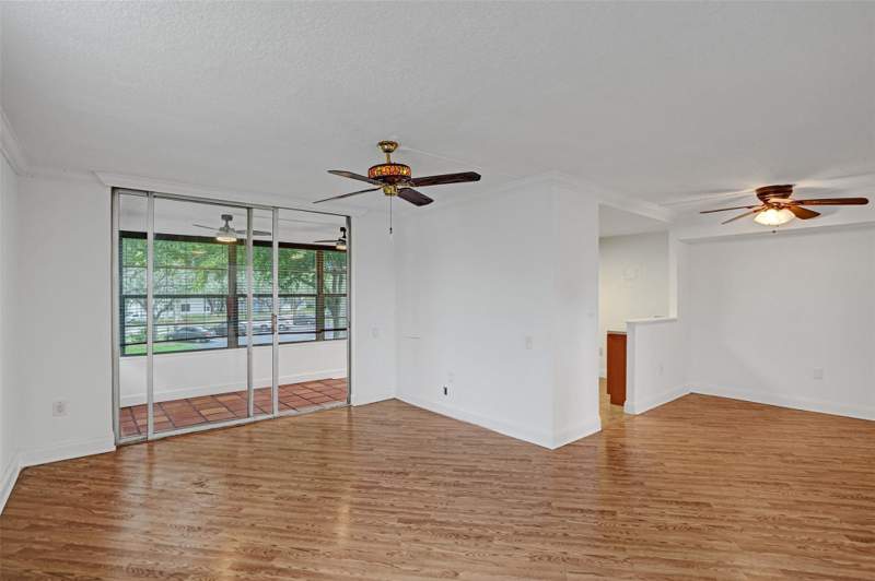 2 bedroom Condominium at 9351 Lime Bay Boulevard #201, Lime Bay, Tamarac — photo 4
