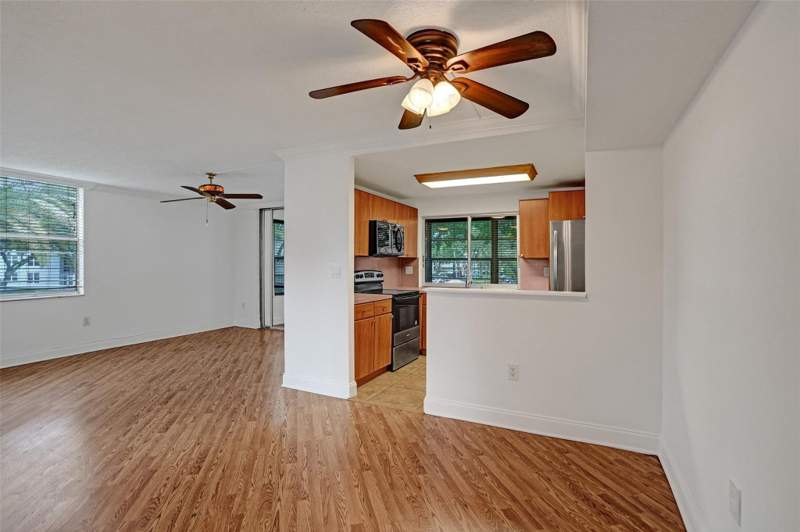 2 bedroom Condominium at 9351 Lime Bay Boulevard #201, Lime Bay, Tamarac — photo 5