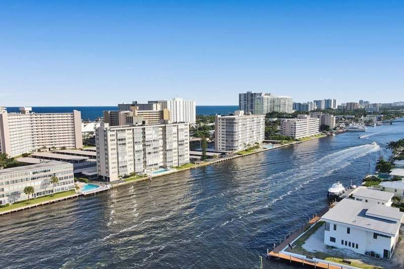 1 bedroom Condominium at 303 N Riverside Drive #Ph-4, Riverside Towers Condo, Pompano Beach — photo 3