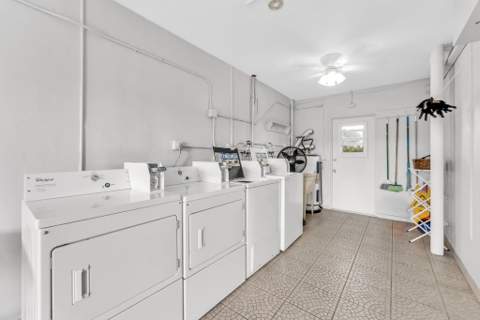 7401 Pines Boulevard #201, Pembroke Pines FL - photo 20 of 29