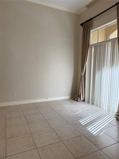 16102 Emerald Estates Drive #103, Weston FL - photo 6 of 22