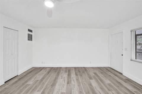 1425 Arthur Street #202A, Hollywood FL - photo 9 of 48