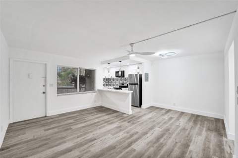 1425 Arthur Street #202A, Hollywood FL - photo 12 of 48