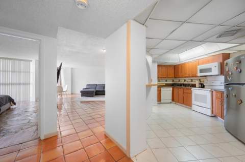600 Parkview Drive #1111 (Ph11), Hallandale Beach FL - photo 11 of 26