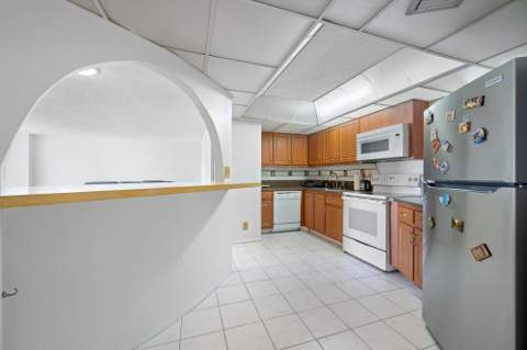 600 Parkview Drive #1111 (Ph11), Hallandale Beach FL - photo 12 of 26