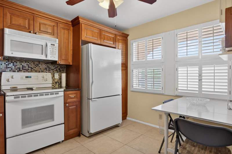 2 bedroom Condominium at 2003 Granada Drive #L4, Wynmoor Golf Village, Coconut Creek — photo 5