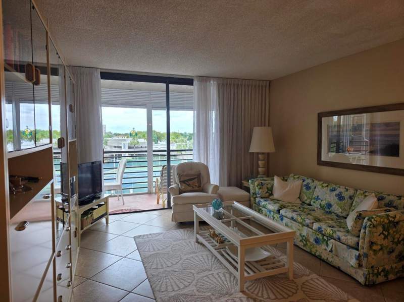 1 bedroom Condominium at 1001 Colony Point Circle #405, Colony Point, Pembroke Pines — photo 4