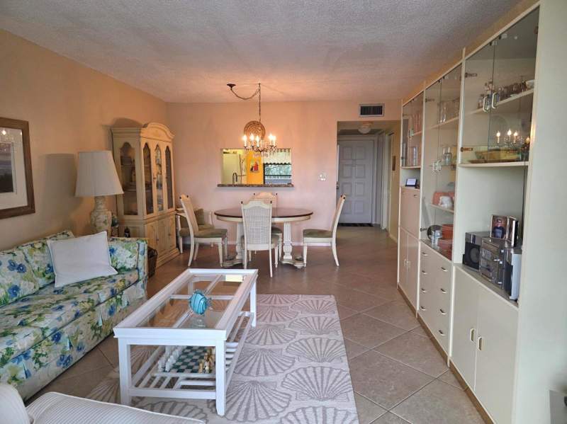1 bedroom Condominium at 1001 Colony Point Circle #405, Colony Point, Pembroke Pines — photo 5