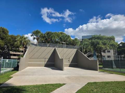 1001 Colony Point Circle #405, Pembroke Pines FL - photo 16 of 26