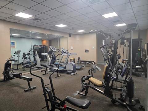 1001 Colony Point Circle #405, Pembroke Pines FL - photo 18 of 26