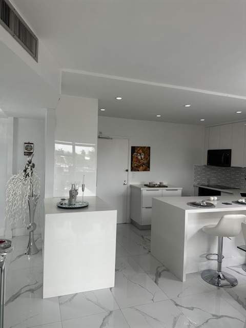 3333 NE 34th Street #304, Fort Lauderdale FL - photo 9 of 38